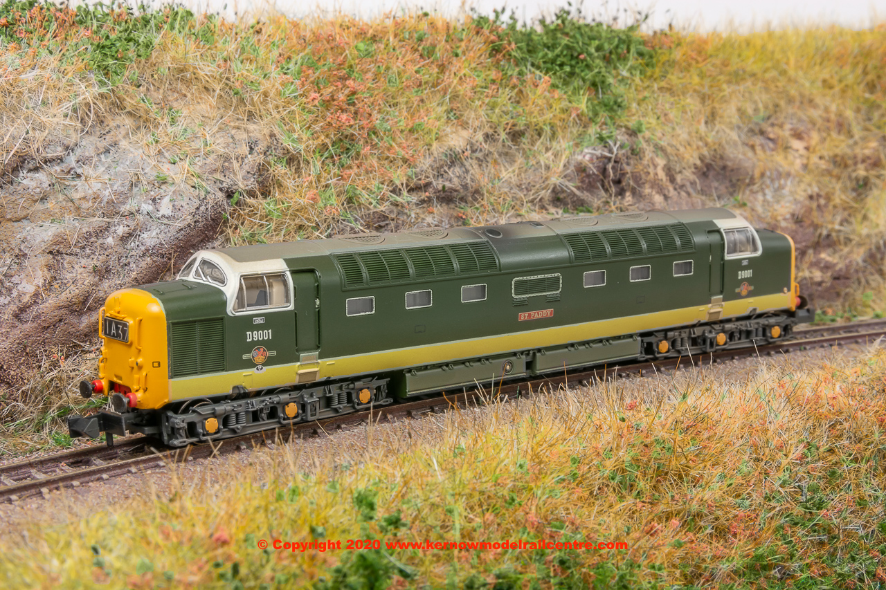 371289 Graham Farish Class 55 Deltic Diesel Loco number D9001